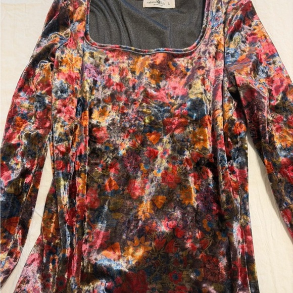NATURAL LIFE Tops - NATURAL LIFE Multicolor Long Sleeve Top